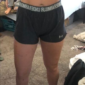 Gray underarmour shorts